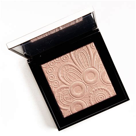 burberry rose gold highlighter review